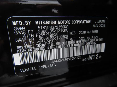 New 2025 Mitsubishi Outlander SE image 27