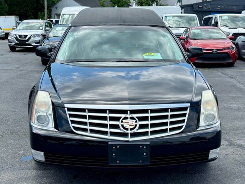 Used 2011 Cadillac DTS Hearse image 3