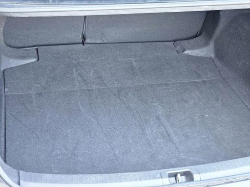 Used 2024 Toyota Corolla LE image 28