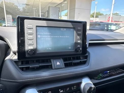 Used 2019 Toyota RAV4 XLE w/ Convenience Package FWD image 32