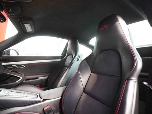 Used 2015 Porsche 911 GT3 image 40