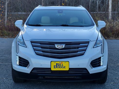 Used 2019 Cadillac XT5 Premium Luxury image 2