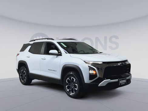 New 2026 Chevrolet Equinox ACTIV w/ Convenience Package III AWD/4WD image 2