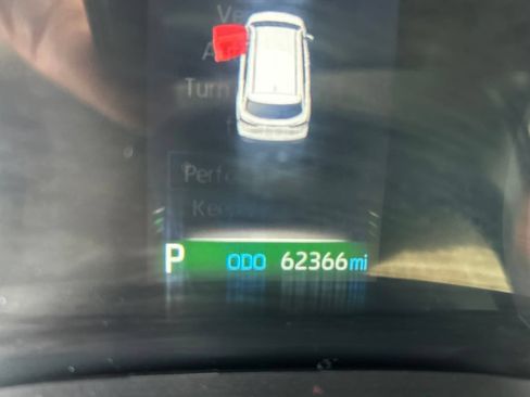 Used 2024 Toyota Sienna LE FWD image 13