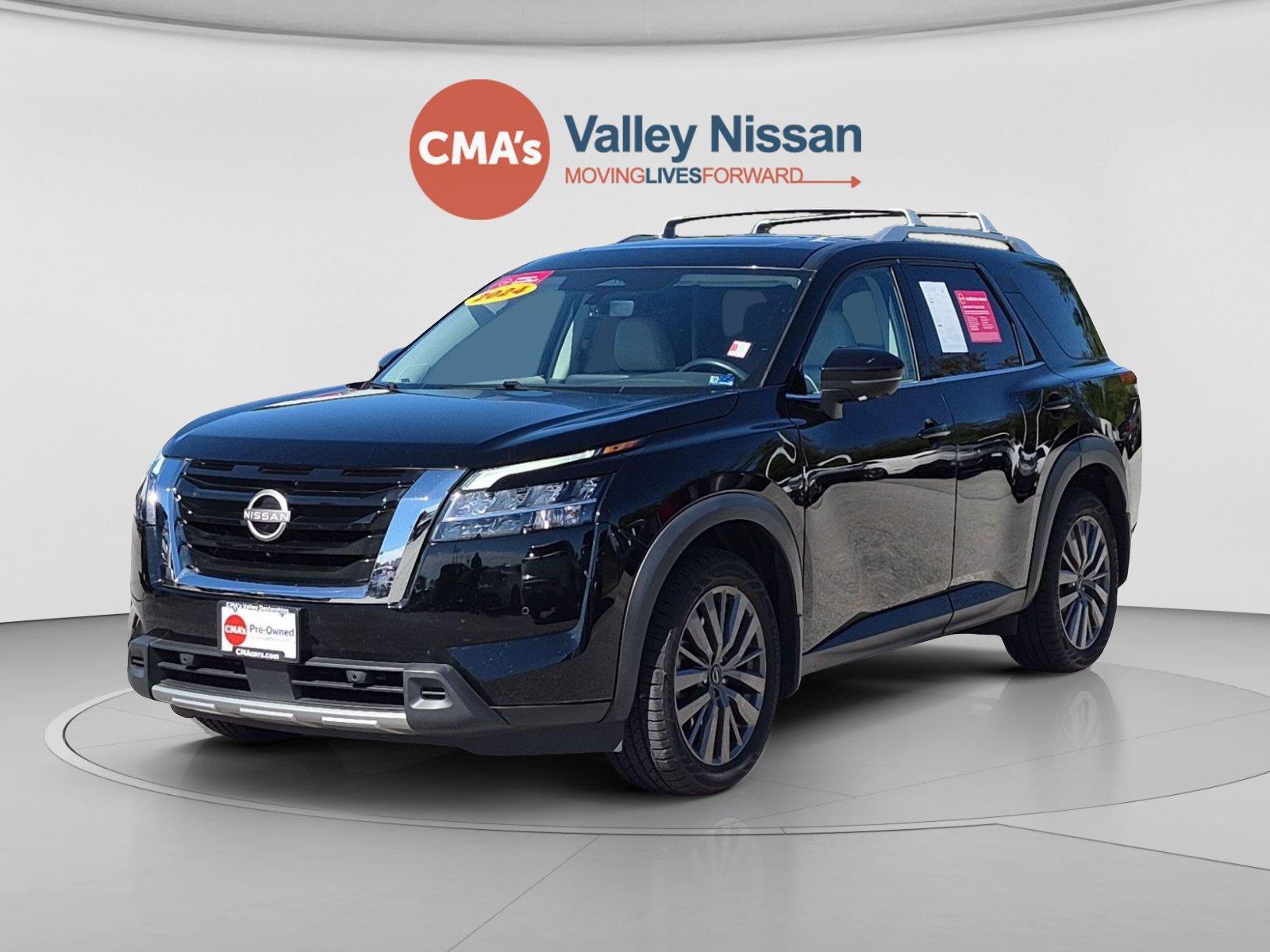 Certified 2024 Nissan Pathfinder SL w/ SL Premium Package AWD/4WD image 1