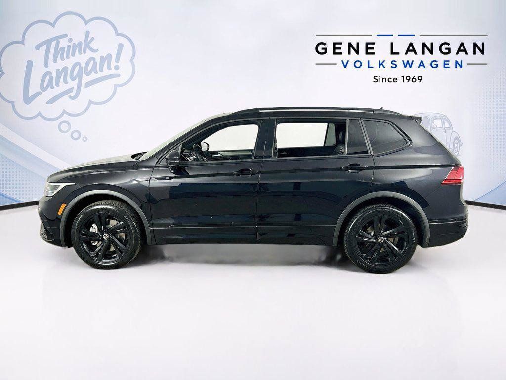 Certified 2024 Volkswagen Tiguan SE R-Line AWD/4WD image 8
