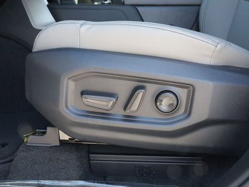 New 2026 Toyota Tundra Limited AWD/4WD image 27