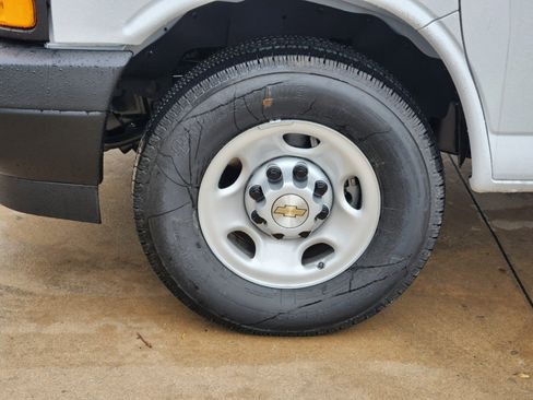 New 2025 Chevrolet Express 2500 w/ Driver Convenience Package image 16