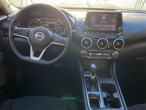 Used 2021 Nissan Sentra SV image 5