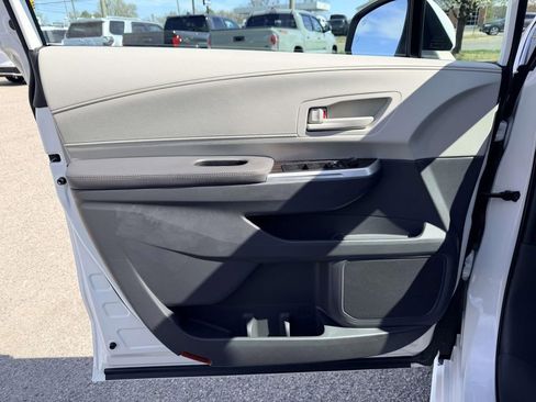 Certified 2023 Toyota Sienna LE image 17