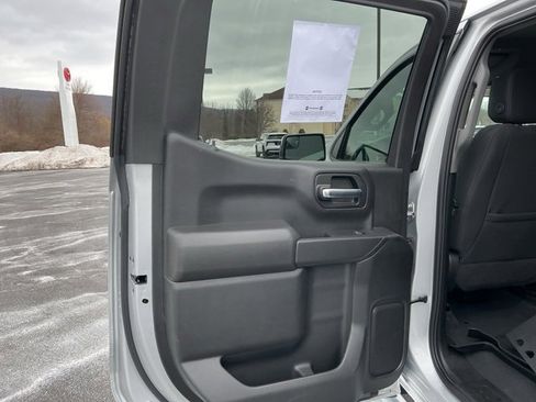 Used 2021 Chevrolet Silverado 1500 LT image 20