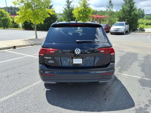 Used 2021 Volkswagen Tiguan S FWD image 6
