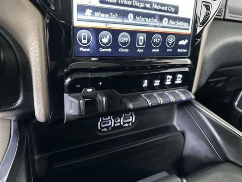 Used 2021 RAM 1500 Laramie w/ Laramie Southwest Edition image 17