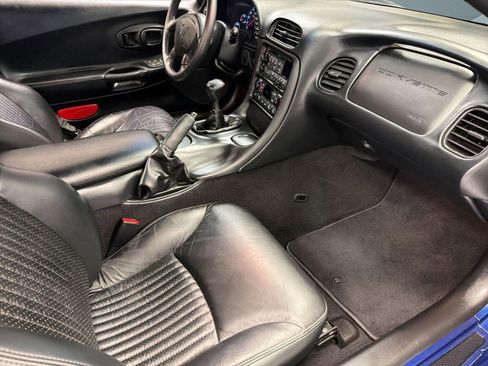 Used 2004 Chevrolet Corvette Z06 w/ Z06 Preferred Equipment Group image 29