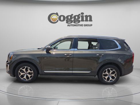 Used 2020 Kia Telluride EX FWD image 2