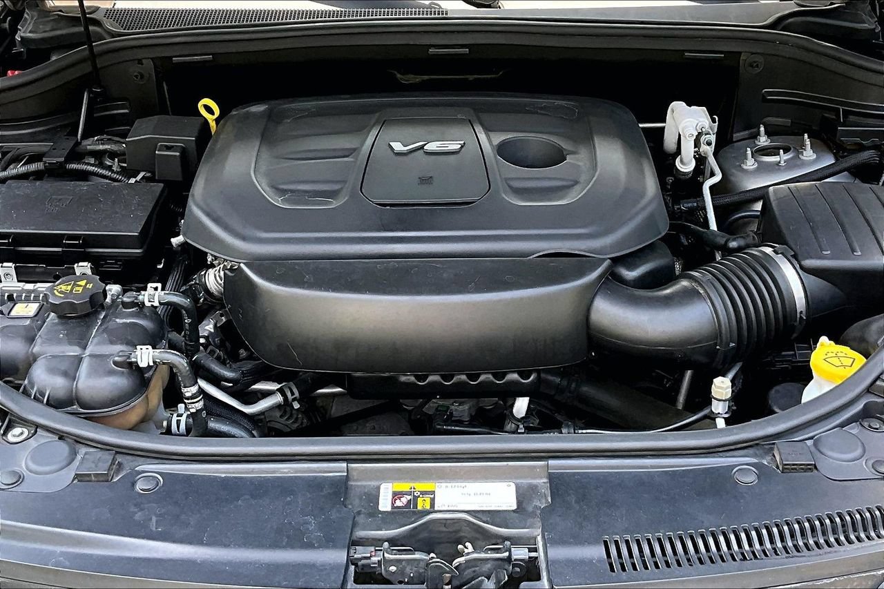 Used 2019 Jeep Grand Cherokee Altitude AWD/4WD image 29