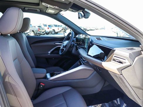 New 2025 Audi Q5 Premium image 21