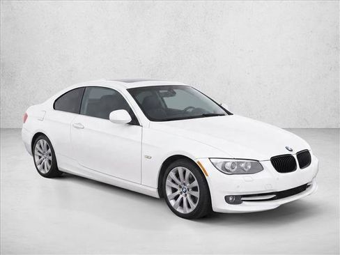 Used 2013 BMW 328i Coupe RWD image 3