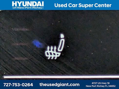 Used 2023 Volkswagen Tiguan SE image 28