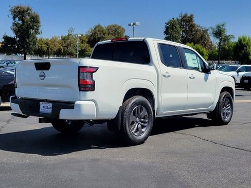 New 2026 Nissan Frontier SV w/ Tow Package image 2