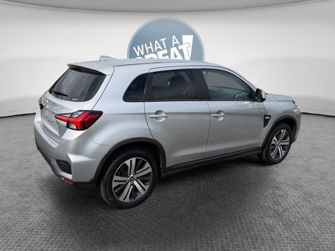 Used 2024 Mitsubishi Outlander Sport ES AWD/4WD image 3