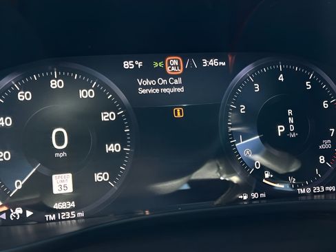 Used 2019 Volvo XC40 T5 R-Design AWD/4WD image 39