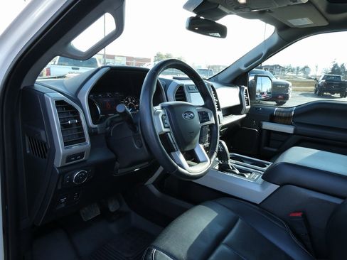Used 2019 Ford F150 Lariat w/ Equipment Group 502A Luxury image 22