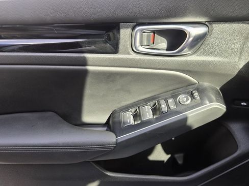 Certified 2025 Honda Civic Sport image 28