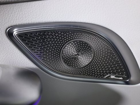 Certified 2023 Mercedes-Benz EQE 350+ 4MATIC SUV w/ Exclusive Trim Package image 16