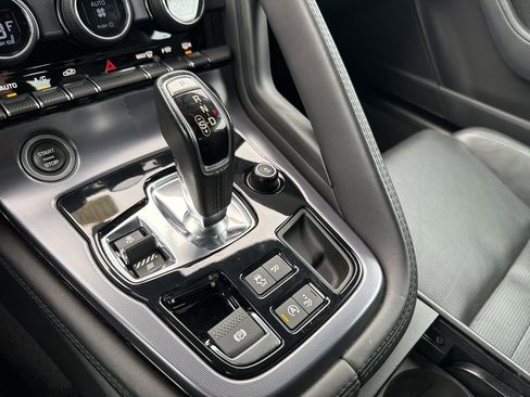 Used 2018 Jaguar F-TYPE R image 22