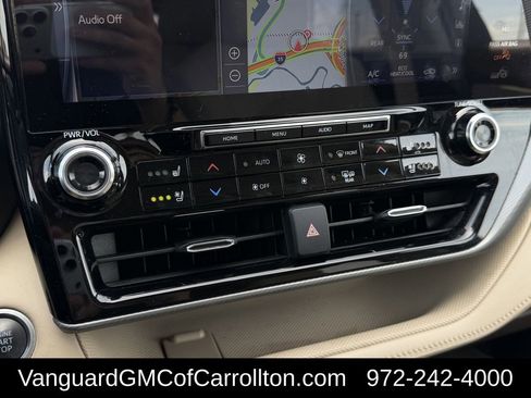 Used 2021 Toyota Highlander Platinum AWD/4WD image 23