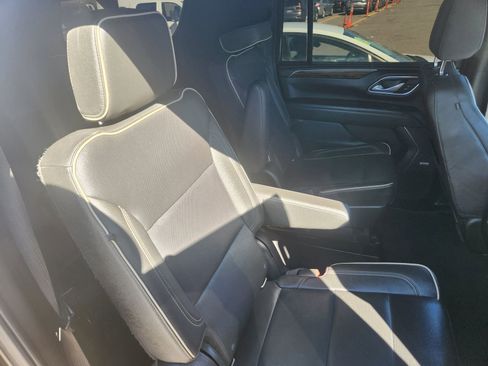 Used 2022 Chevrolet Suburban Premier image 16