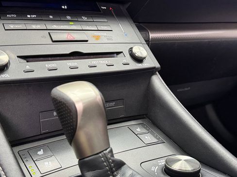 Used 2015 Lexus RC 350 w/ F Sport w/Summer Tires image 23