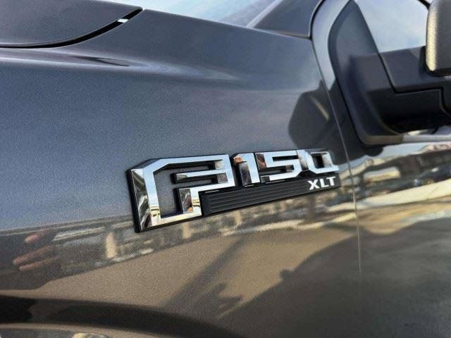 Used 2016 Ford F150 XLT w/ Equipment Group 302A Luxury AWD/4WD image 16
