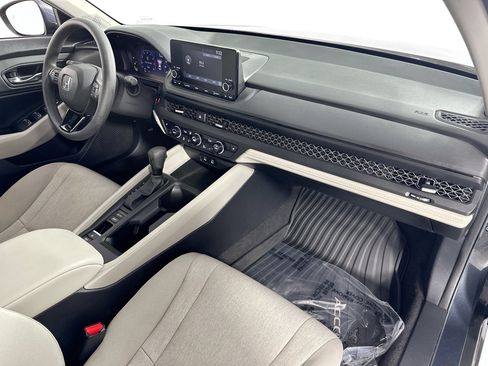 Used 2023 Honda Accord EX image 27
