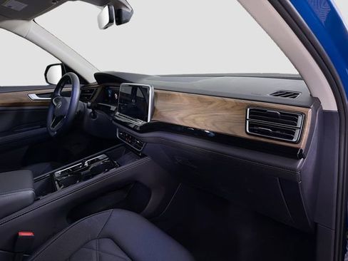 New 2025 Volkswagen Atlas SE image 33