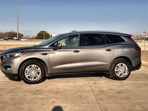 Used 2019 Buick Enclave Essence image 4