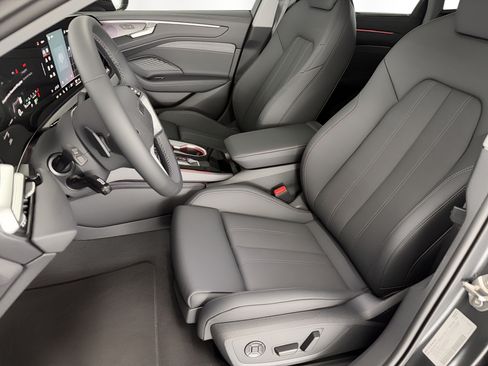 New 2026 Audi A6 Premium Plus AWD/4WD image 5