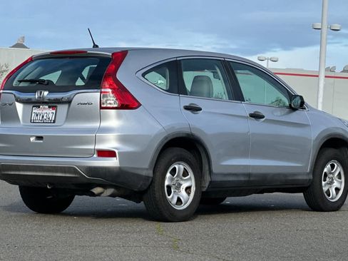 Used 2015 Honda CR-V LX image 2