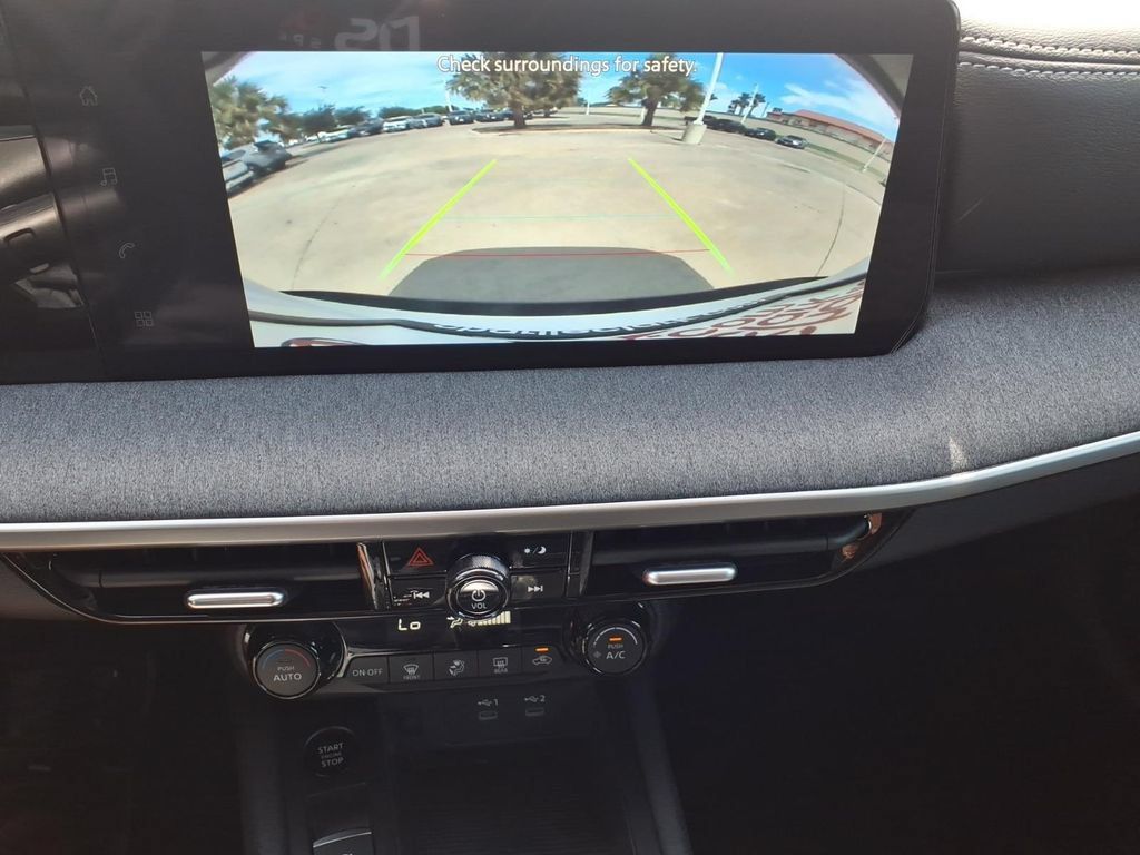 Used 2026 Nissan Kicks SV FWD image 15