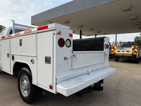 Used 2014 Ford F250 XL image 12