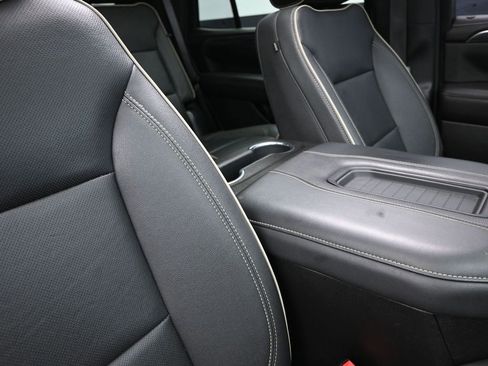 Used 2023 GMC Yukon SLT image 27