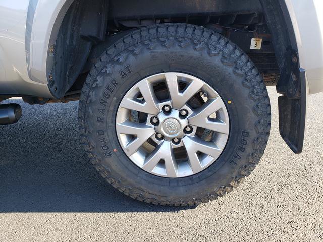 Used 2018 Toyota Tacoma SR5 AWD/4WD image 27
