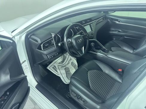 Used 2020 Toyota Camry SE image 24