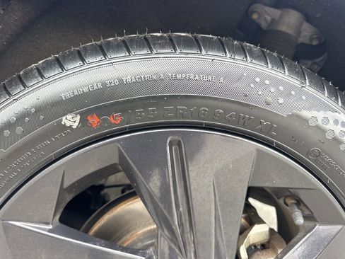 Used 2023 Hyundai Elantra SEL image 27