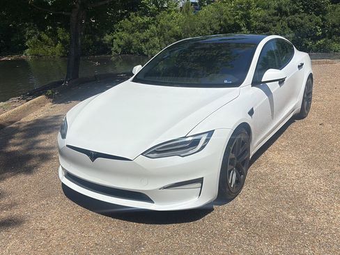 Used 2022 Tesla Model S AWD/4WD image 12