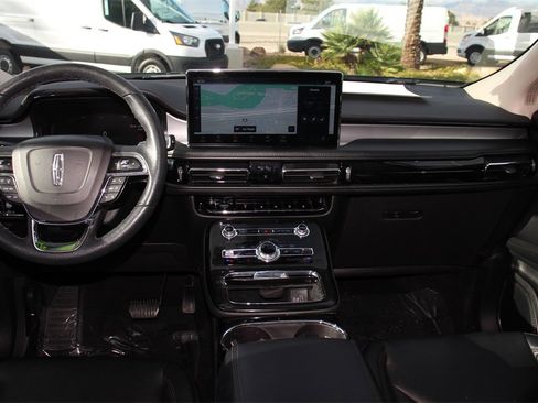 Certified 2023 Lincoln Nautilus FWD w/ Premium Package image 14