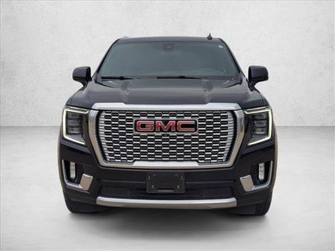 Used 2021 GMC Yukon Denali image 2