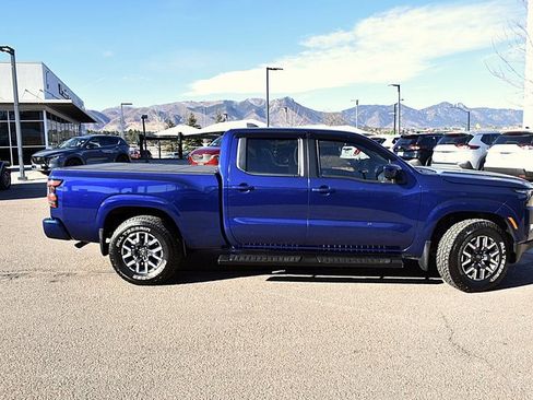 Used 2023 Nissan Frontier SV w/ Technology Package image 11