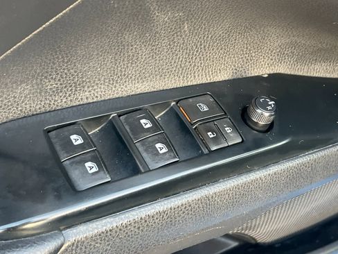 Used 2019 Toyota Camry SE image 13